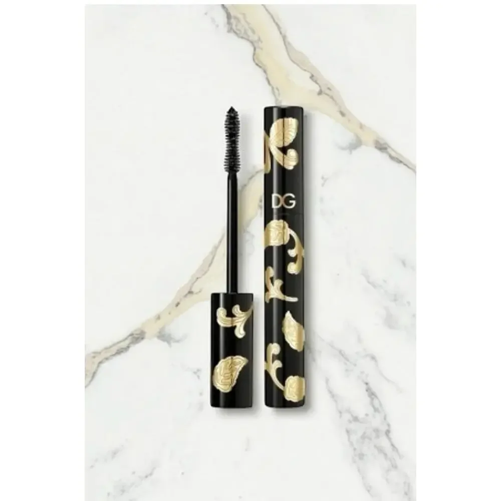 Dolce and Gabbana Passioneyes Mascara - Black / New in Box
